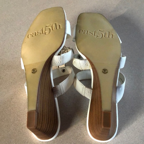 🦋New east 5th Wedges..NWOT - Picture 7 of 7